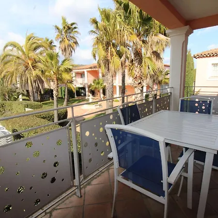 Gripalmeraie - Pour 4 Personnes Dans De Prestige A * Grimaud